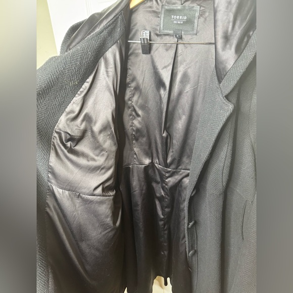 Torrid 5X Black Hooded PeaCoat - Picture 3 of 10